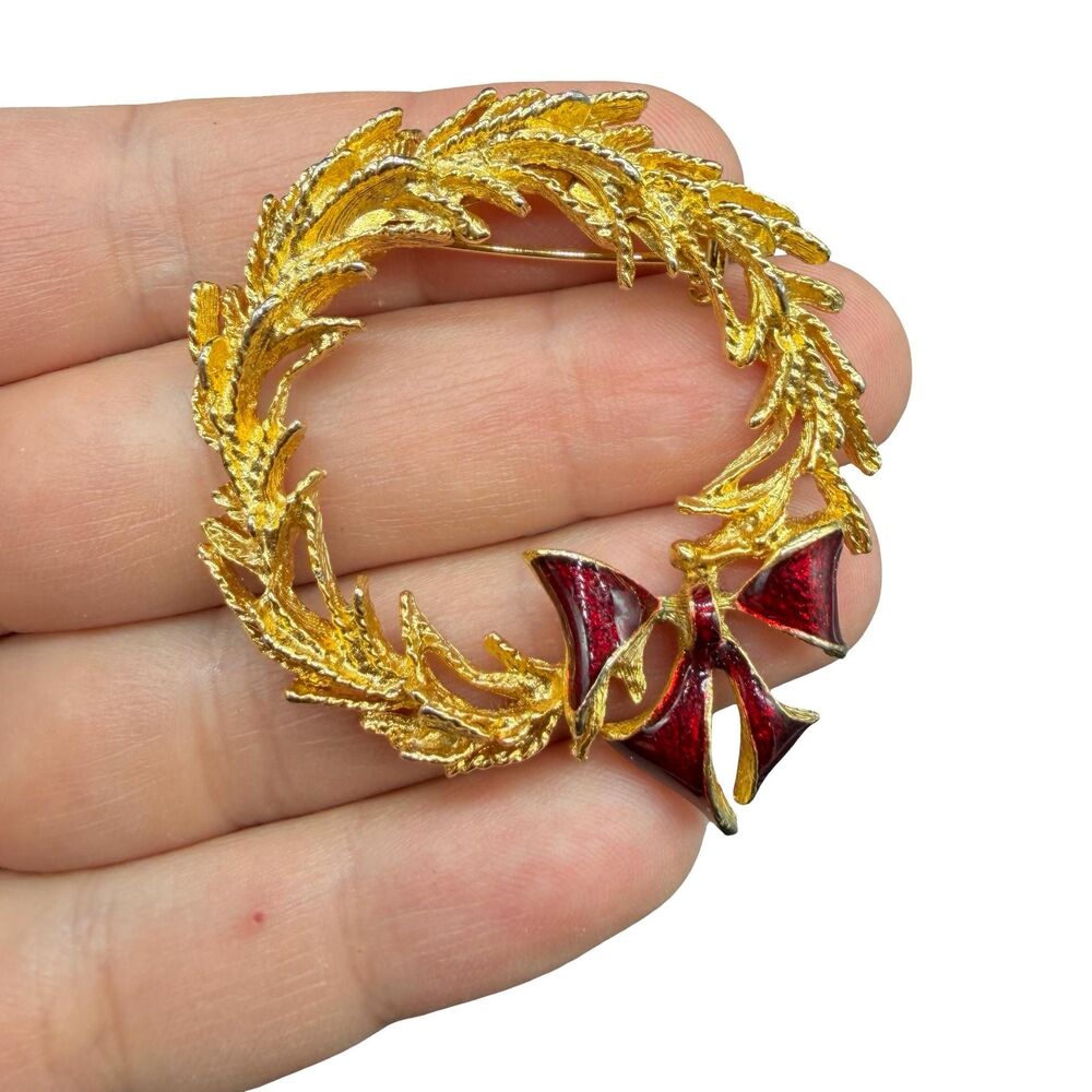 Vintage Jewelry Christmas Wreath Brooch Holiday Pin Christmas Jewelry